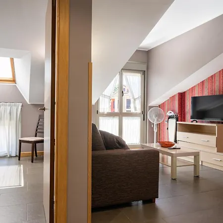 Apts Cueto 4a 2 Adultos 2 Ninos * Cangas de Onis