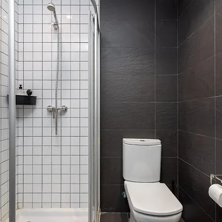 Apts Cueto 4a 2 Adultos 2 Ninos